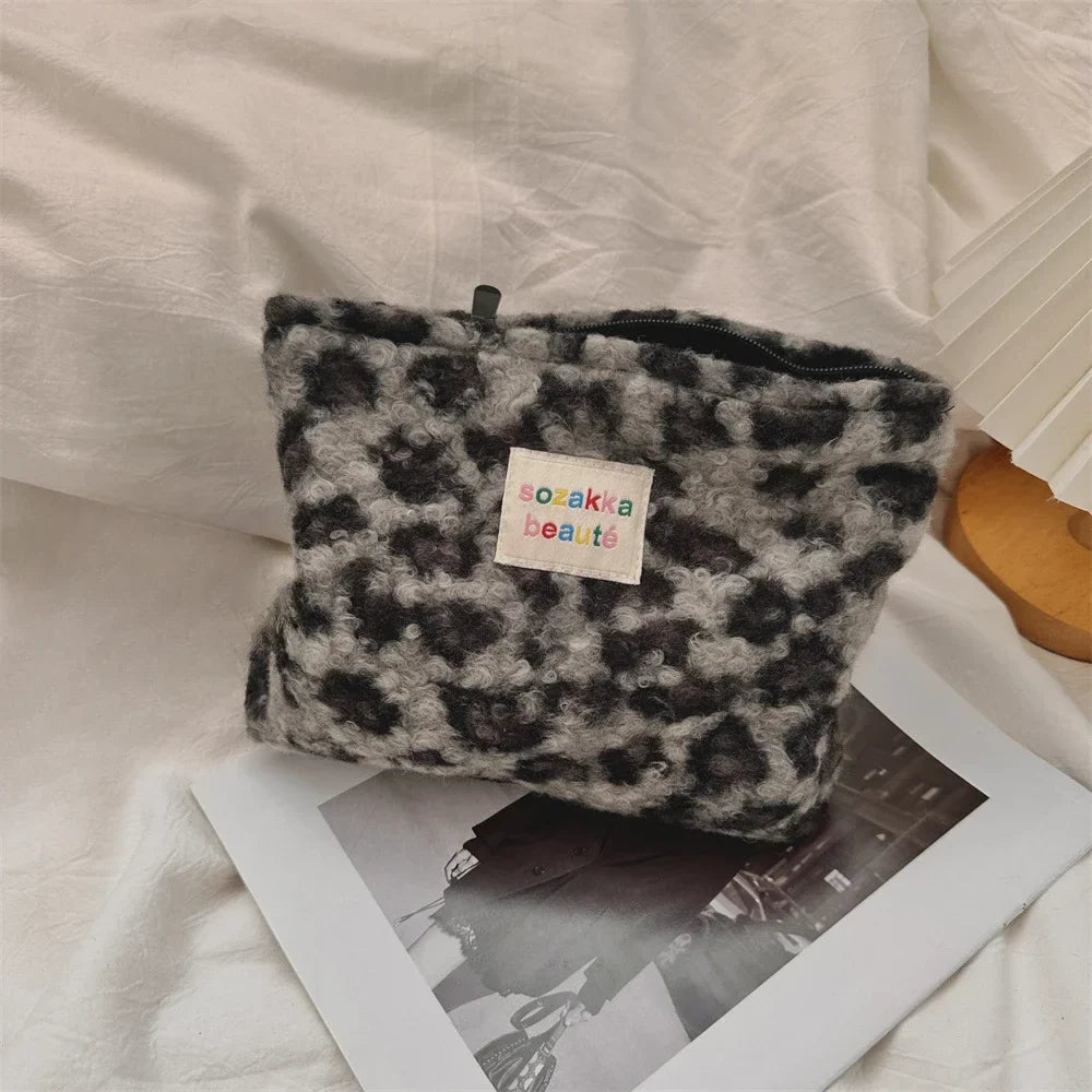 Large Capacity Cosmetic Bag Fashoin New Leopard Print Women Portable Cosmetic Storage Bag Travel Storage Make Up Organizer Case - Ageless Woman Wellness