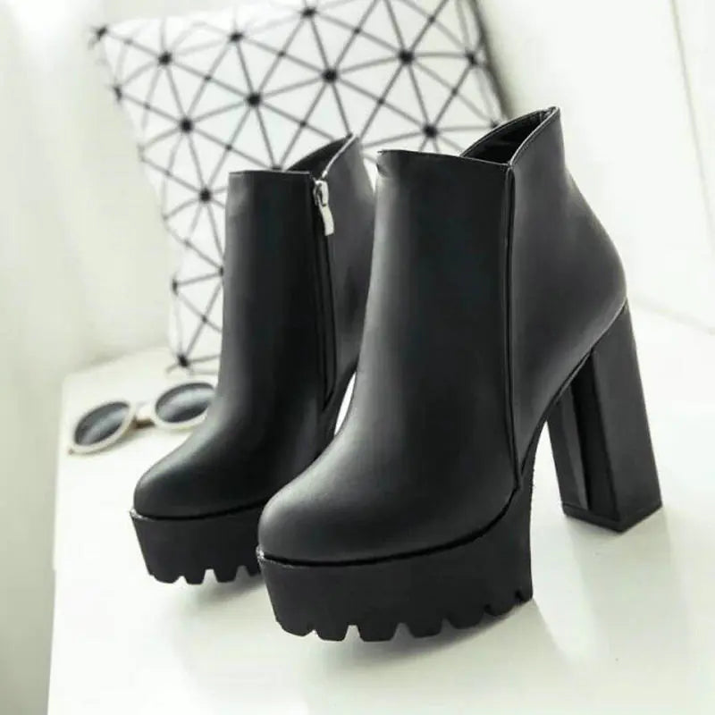 Women's Fashion Martin Boots with Fur