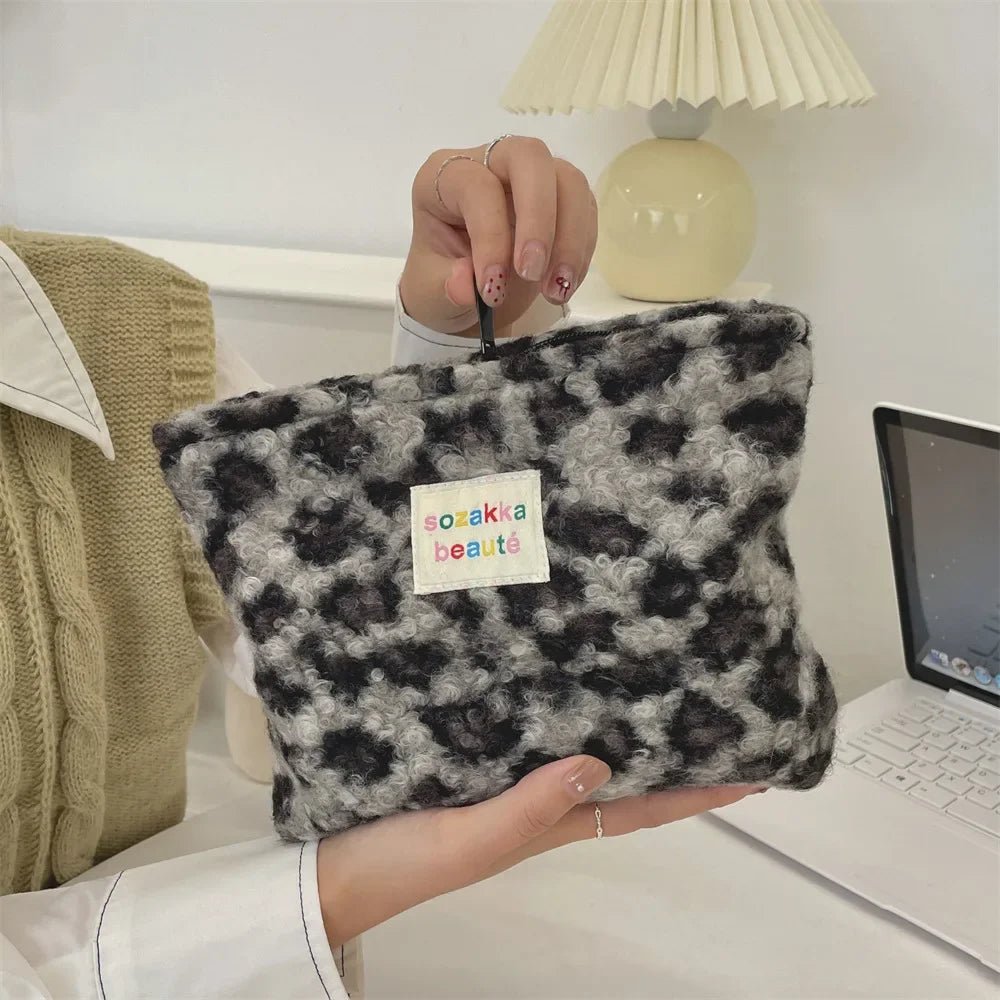 Large Capacity Cosmetic Bag Fashoin New Leopard Print Women Portable Cosmetic Storage Bag Travel Storage Make Up Organizer Case - Ageless Woman Wellness