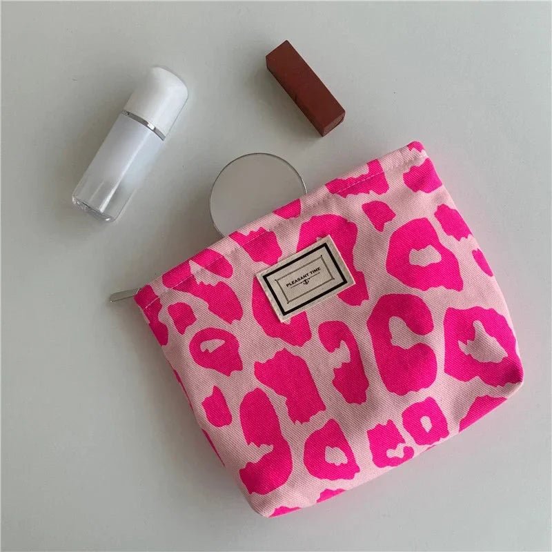 Leopard Print Cosmetic Bag Fashion Daily Clutch Makeup Bag Pouch Large Capacity Travel Toiletry Organizer Cosmetic Storage Bag - Ageless Woman Wellness