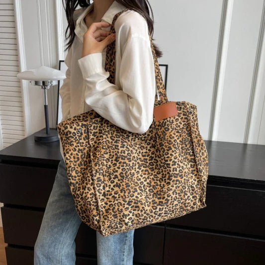 Leopard Design Large Capacity Women's Shoulder Bag - Ageless Woman Wellness